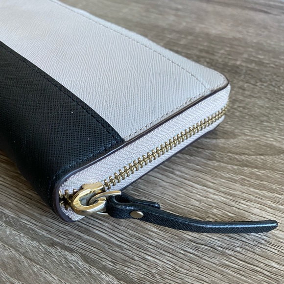 Kate Spade Wallet - Picture 5 of 10